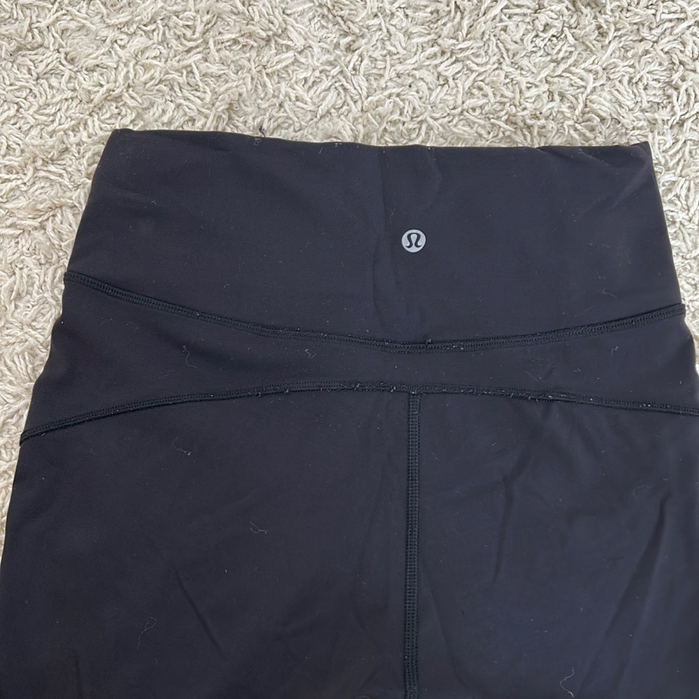 Black lululemon leggings